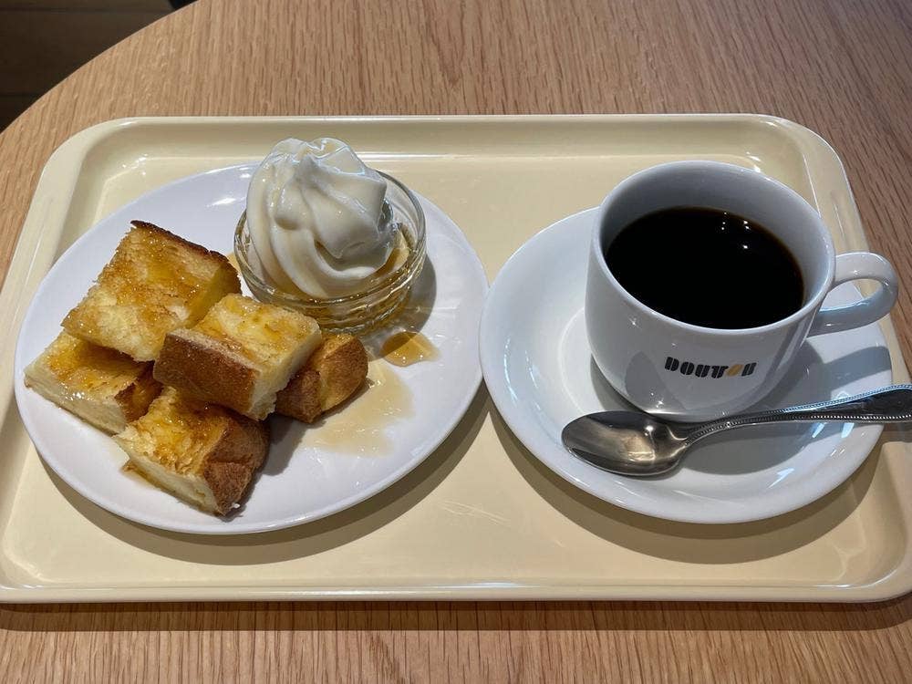 ドトールコーヒーショップ LAKUNAはくい店