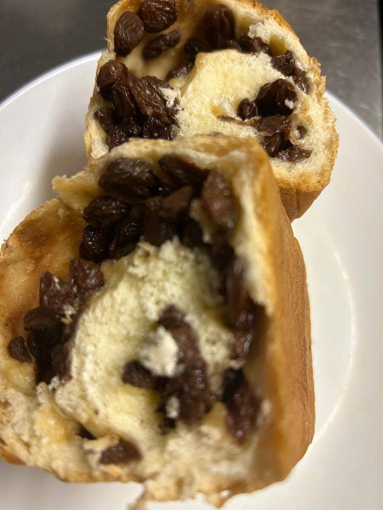 ぶどうパンとコーヒーの店 舞い鶴