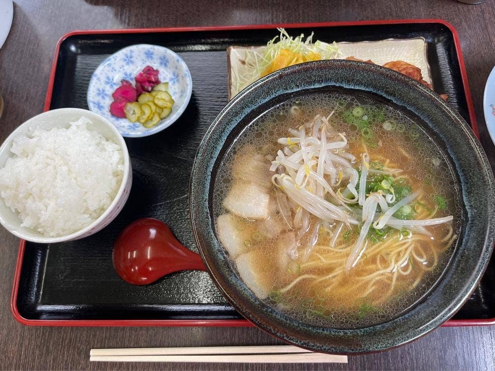 京風うどん はちや