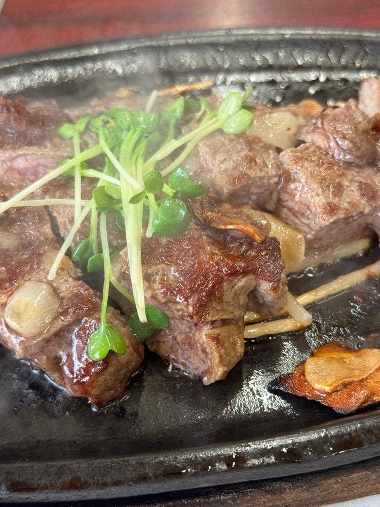 ステーキハウス 楽園