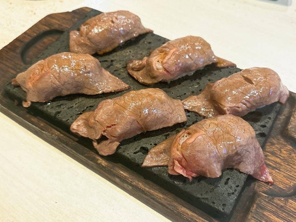 溶岩焼肉ダイニング bonbori 新宿店