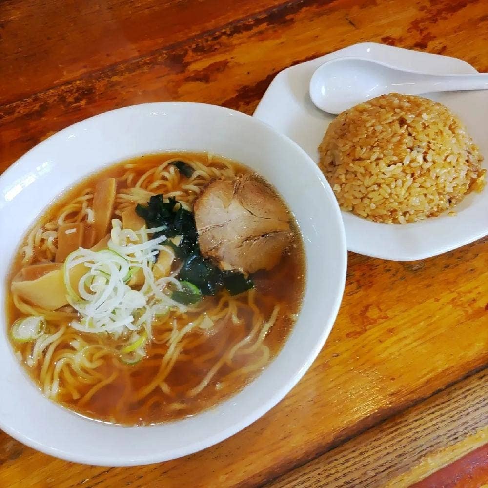半チャンラーメン あかしや