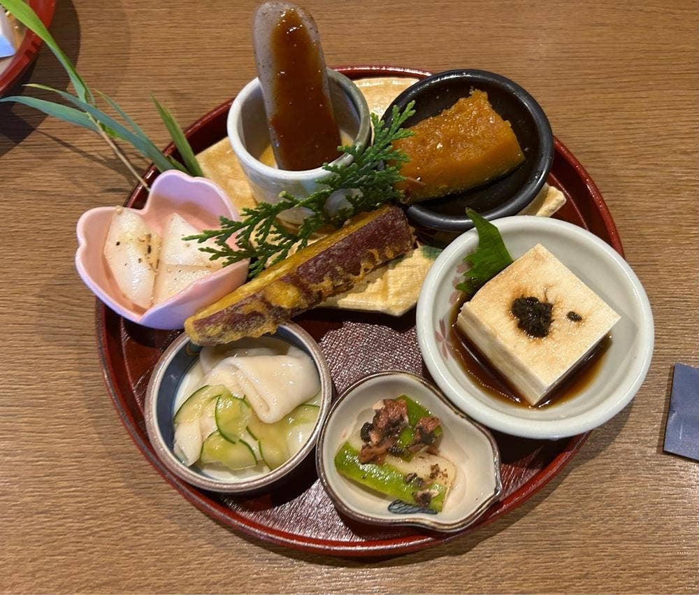 季節割烹居酒屋 虹