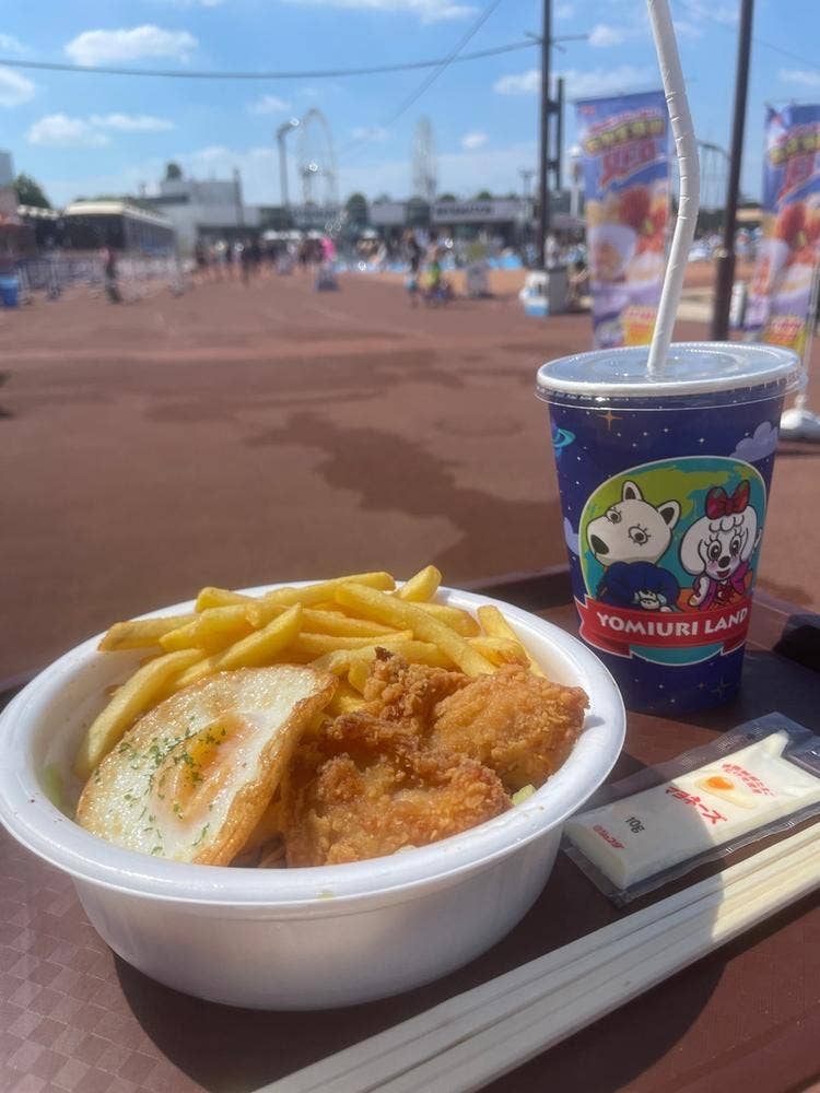 ぶっ濃い濃厚ソース！日清焼そばU.F.O.食堂