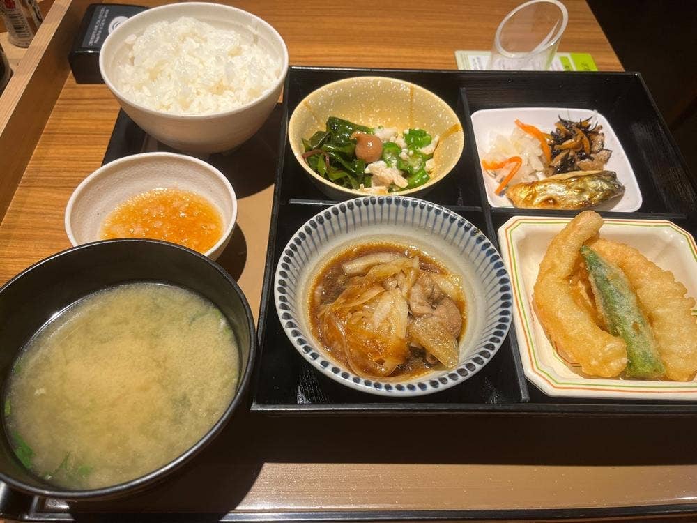 やよい軒 伊勢佐木町店
