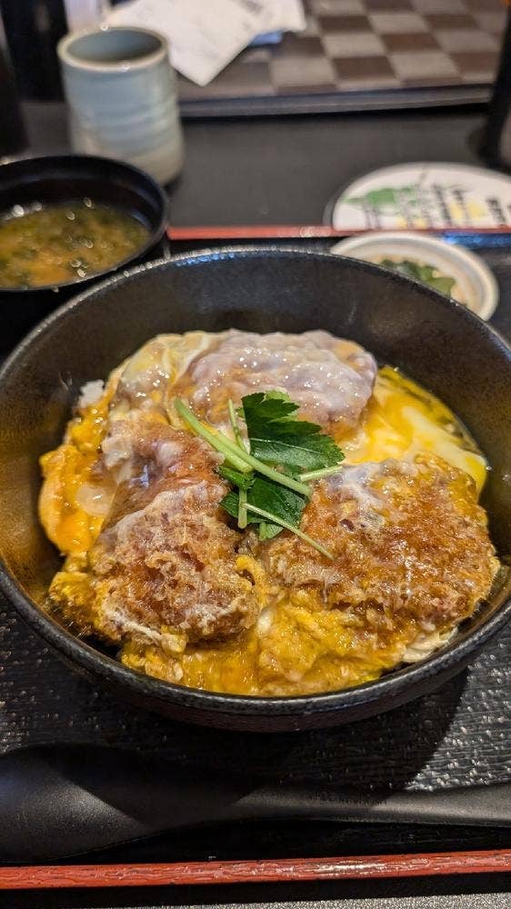 とんかつ三矢 とんかつ ポークソテー専門店