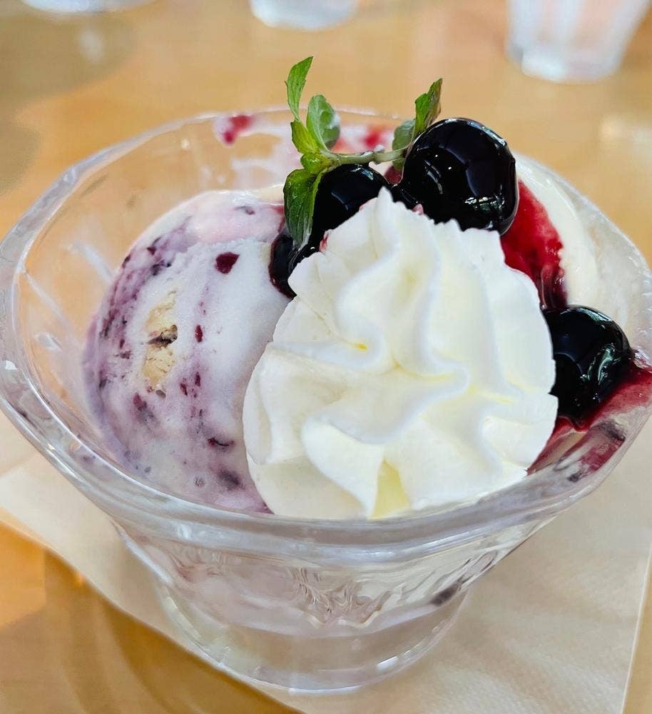 水辺のカフェテラス