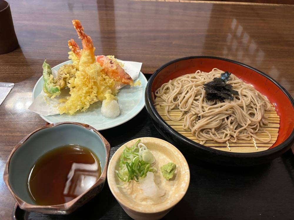 手打ち蕎麦と郷土料理居酒屋 和利館