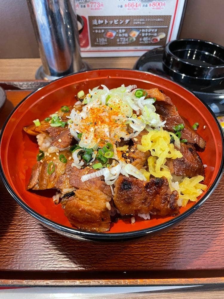 紅とん 神田東口店