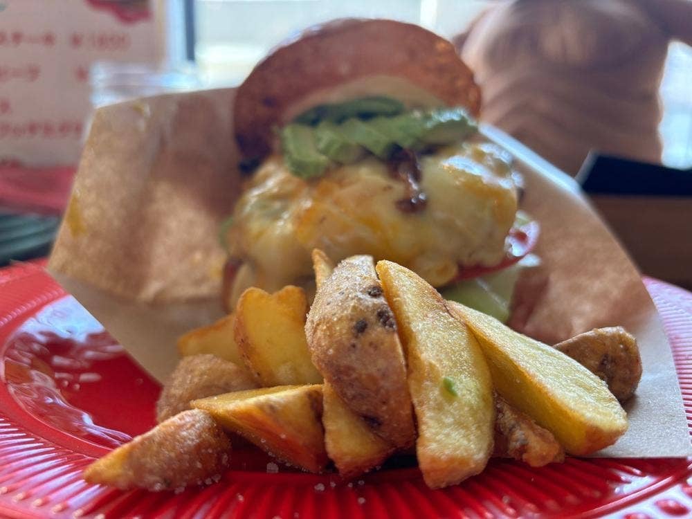 SUNNY SIDE BURGER