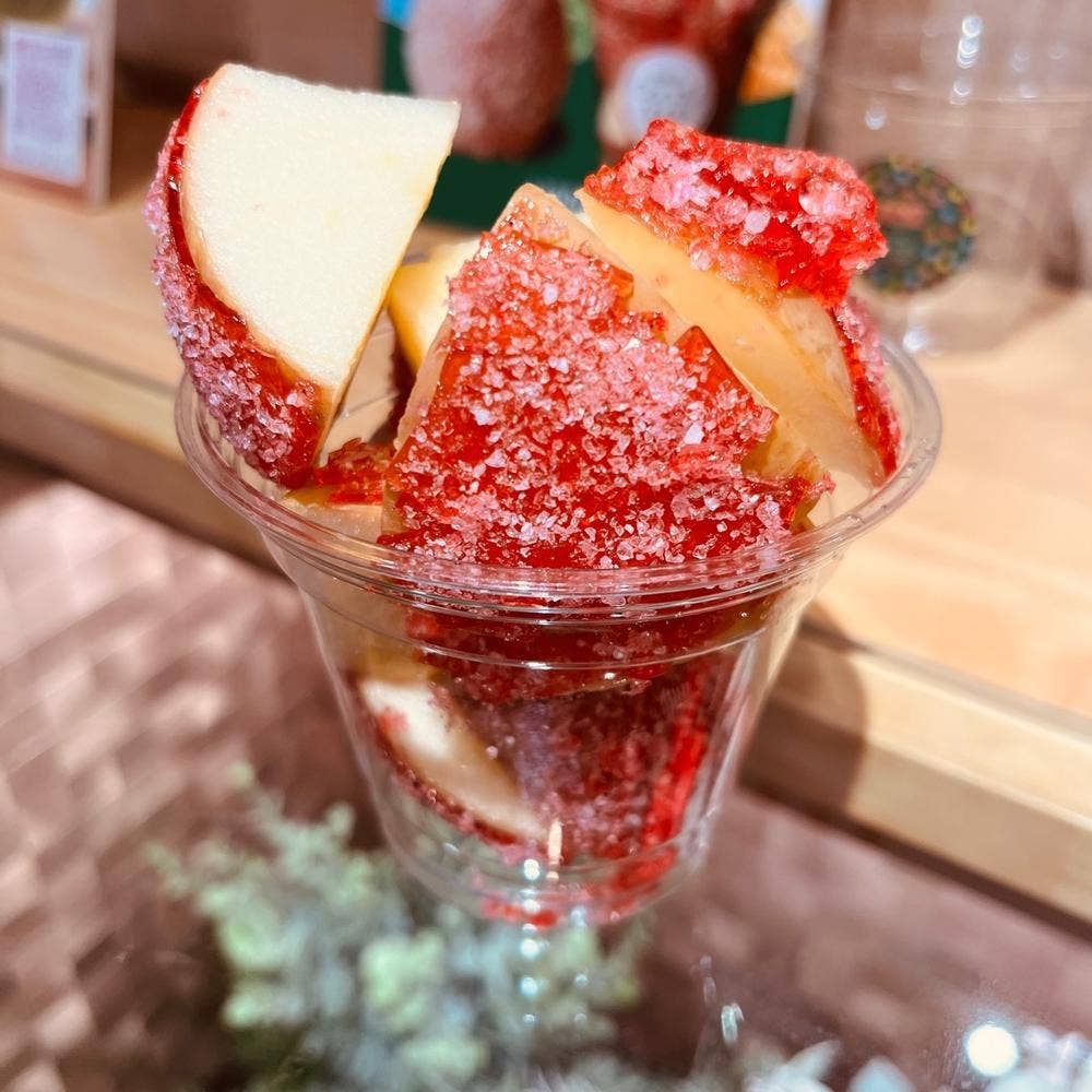 Candy apple
