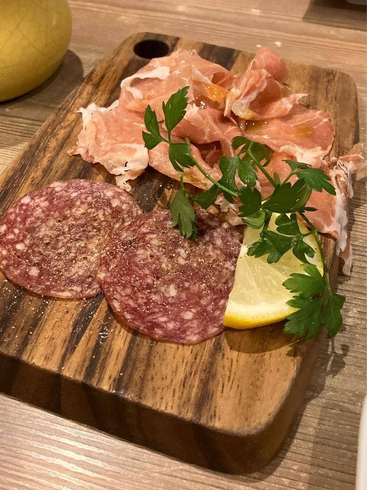 ワインの酒場 mono