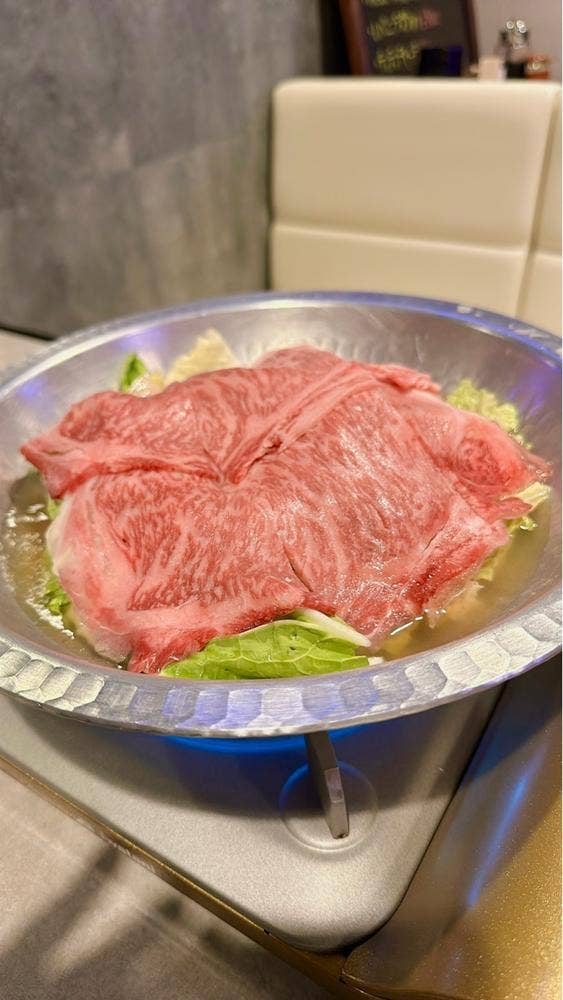 肉鍋鈴輝