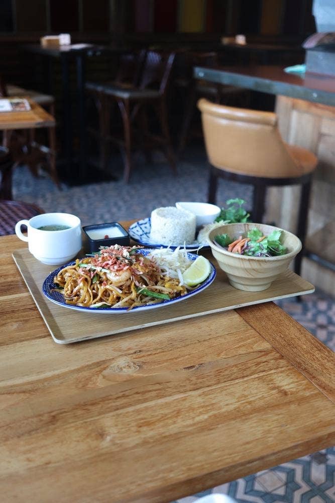 生麺パッタイ専門店 新宿ディパッタイ