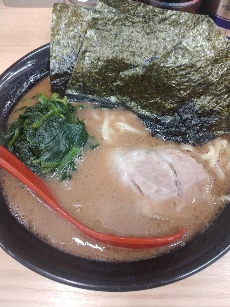 横浜家系ラーメン 武蔵家 御茶ノ水店