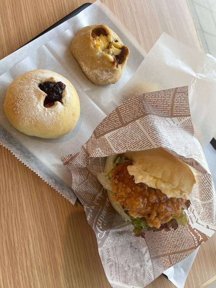 ベーカリー ハレビノ 道の駅しょうなん店