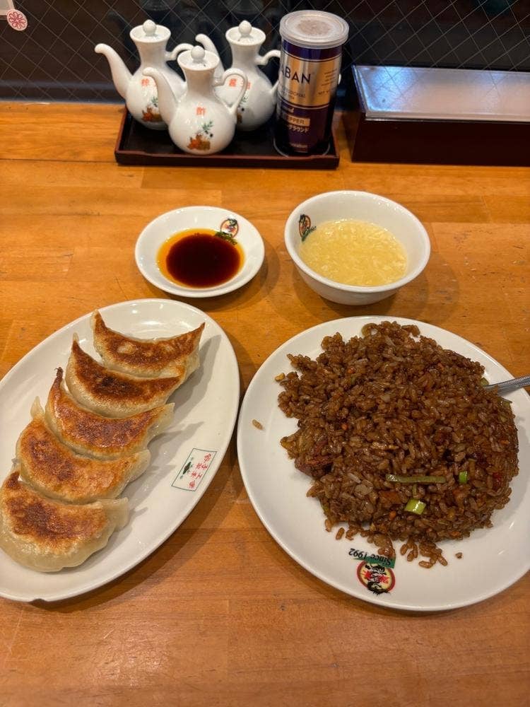 餃子の翠葉 本店