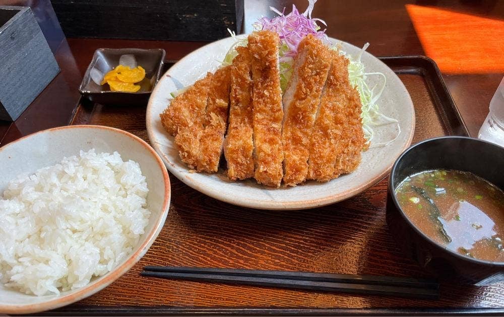 とん吉 大分店