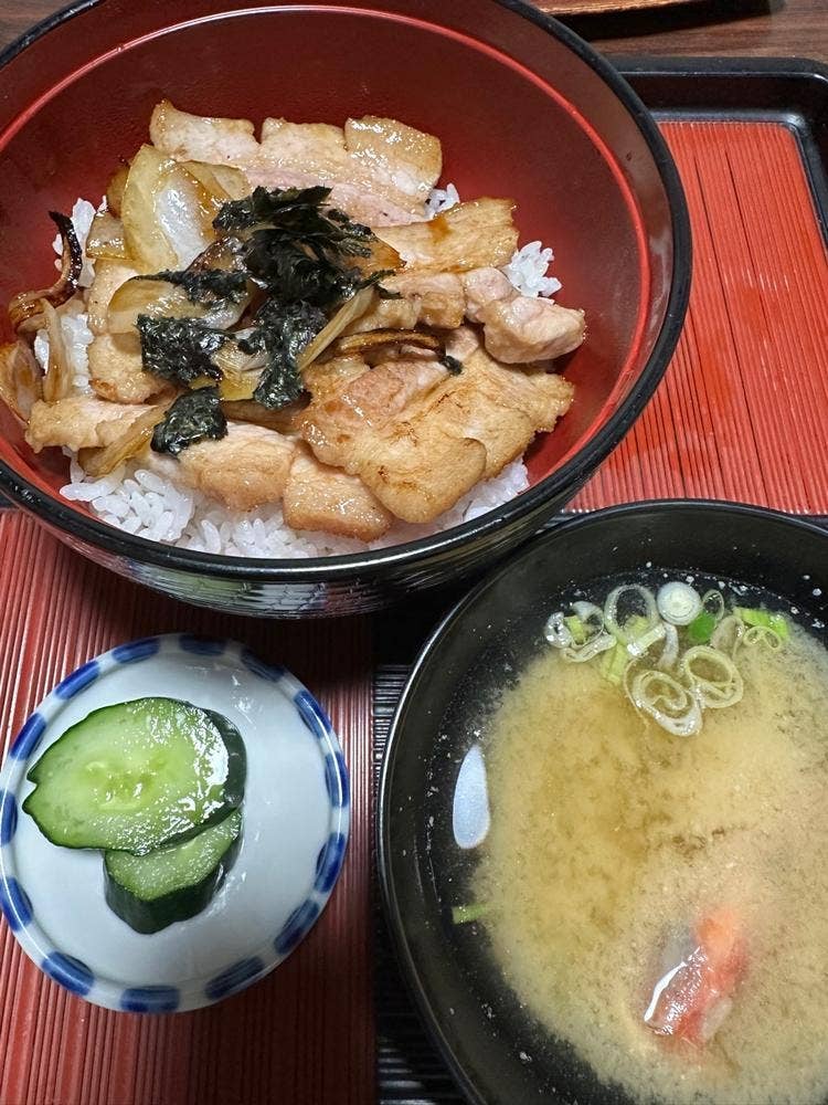 寿し・食事処 敏