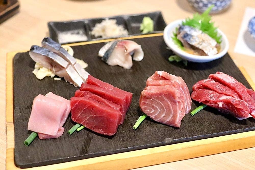 居酒屋 まぐろとさば。