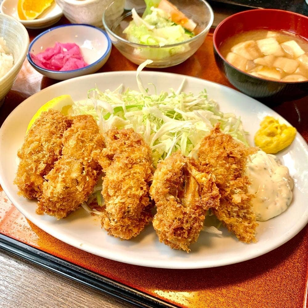 レストランよこた