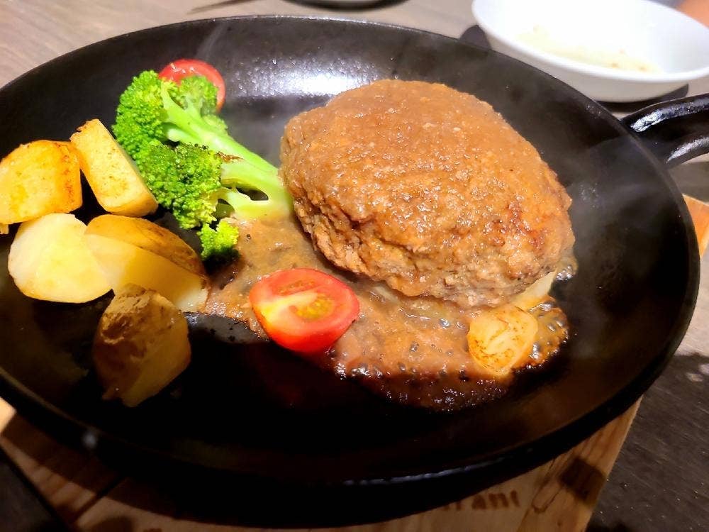 コクブンジ肉バルTetsuo