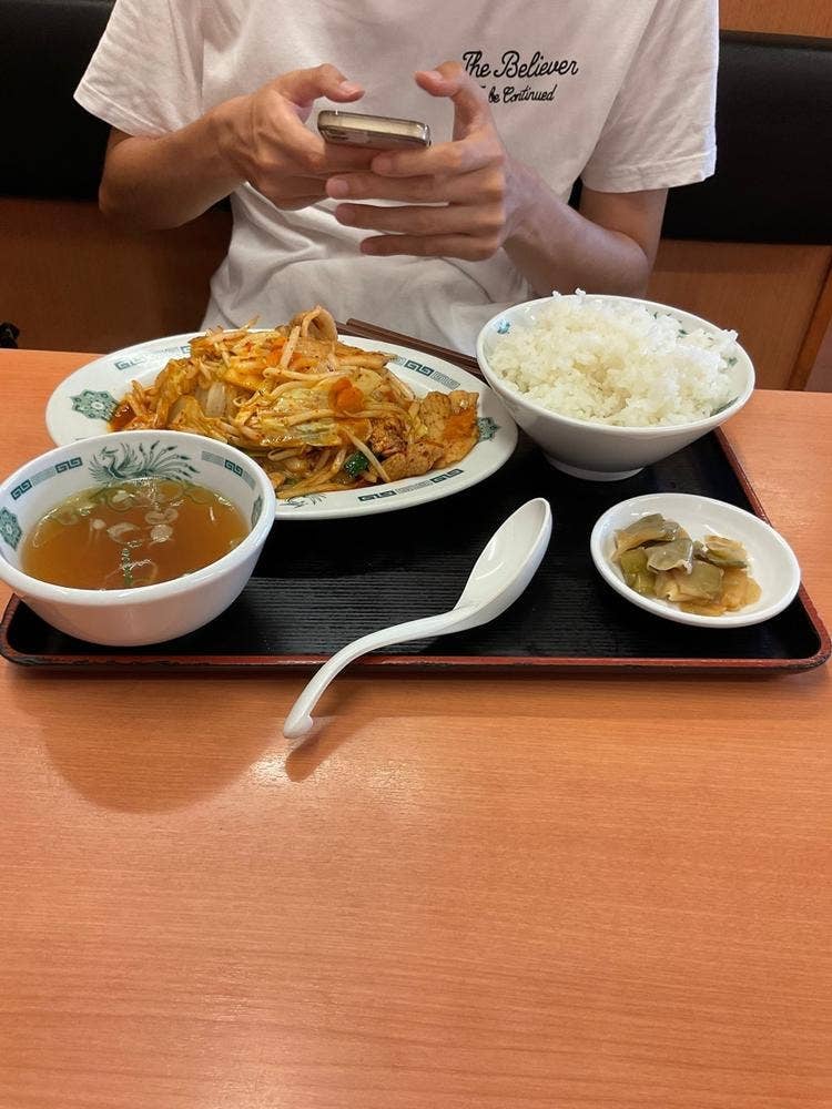 日高屋 三軒茶屋南口店