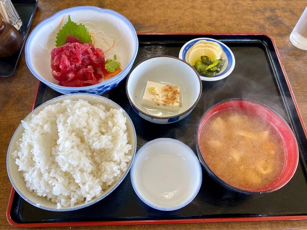 丸八食堂