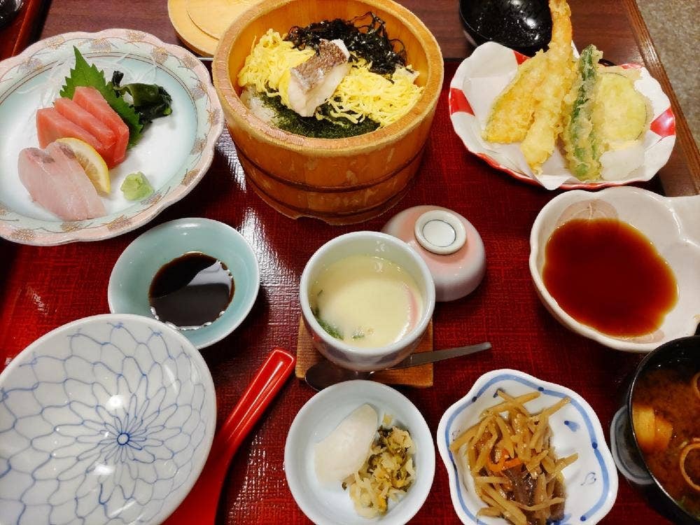 鯛めし石蔵 博多デイトス店