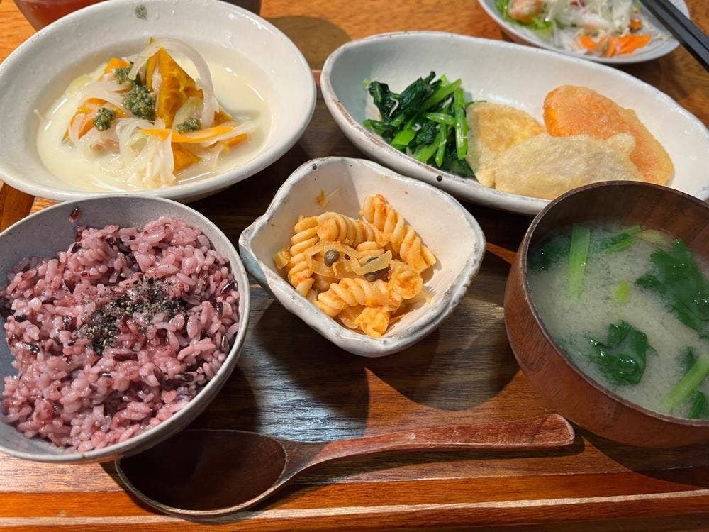 地球畑カフェ 草原をわたる船