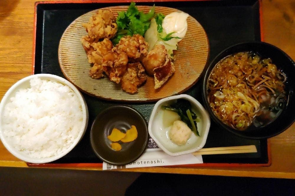 魚活鮮とあぶり焼 海へ 時計台前店