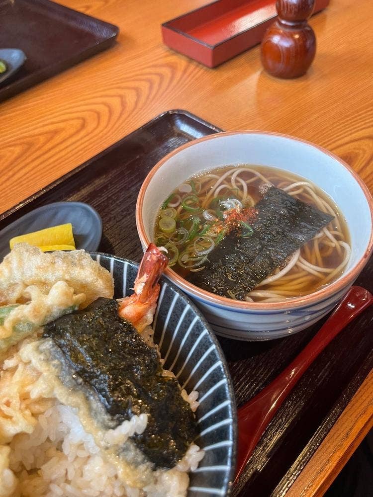 伏見蕎麦処 さらしな 和田山本店