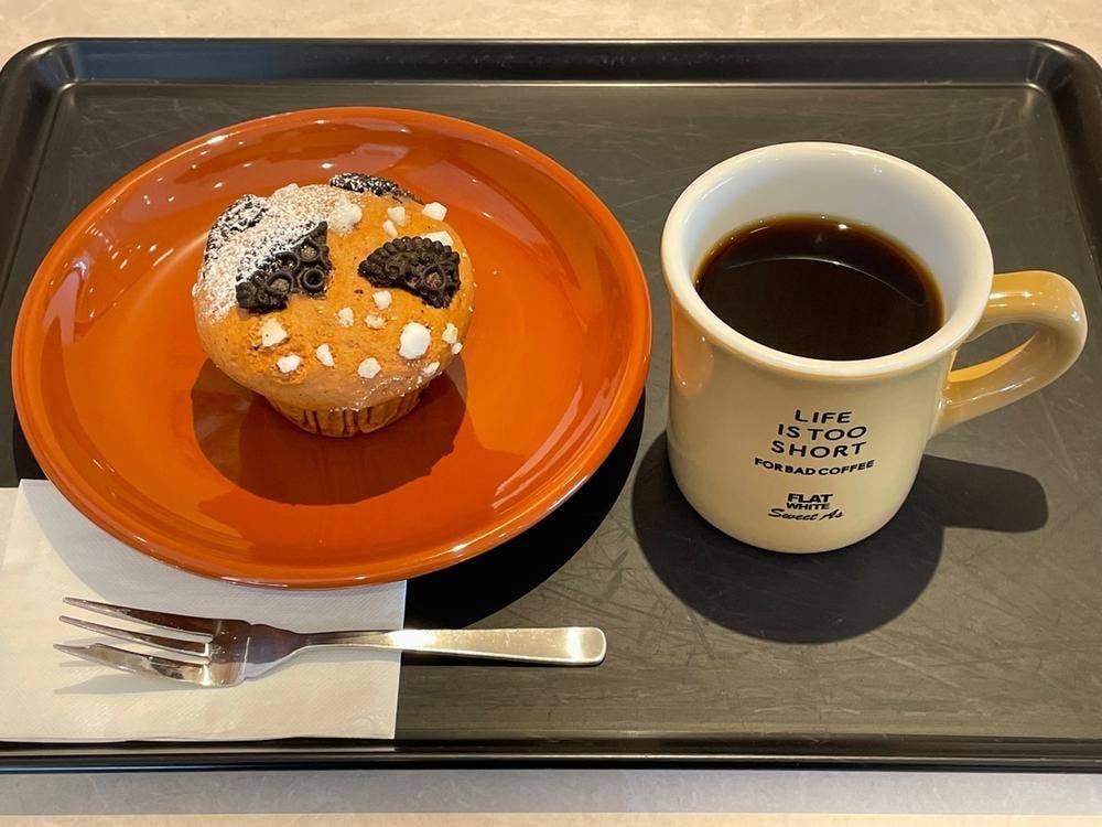 フラットホワイトコーヒーファクトリー lakeside in the park