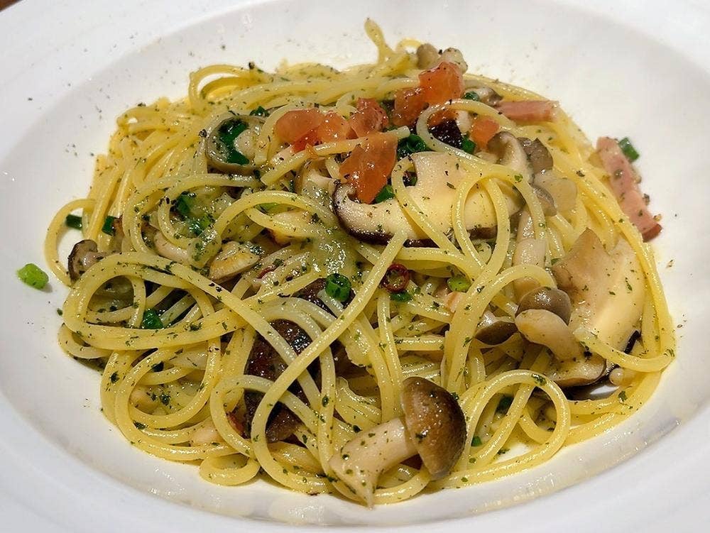 トラットリア アクイロット