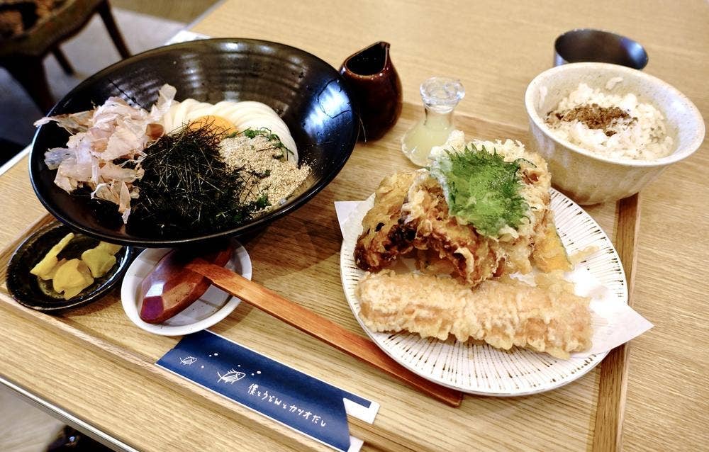 僕とうどんとカツオだし あべのキューズモール店