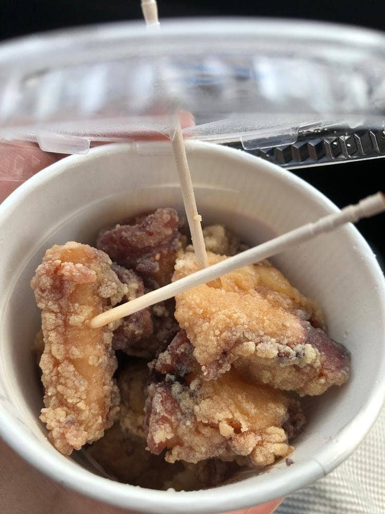 孝子屋 ぐるめ食品 増毛駅構内直売店