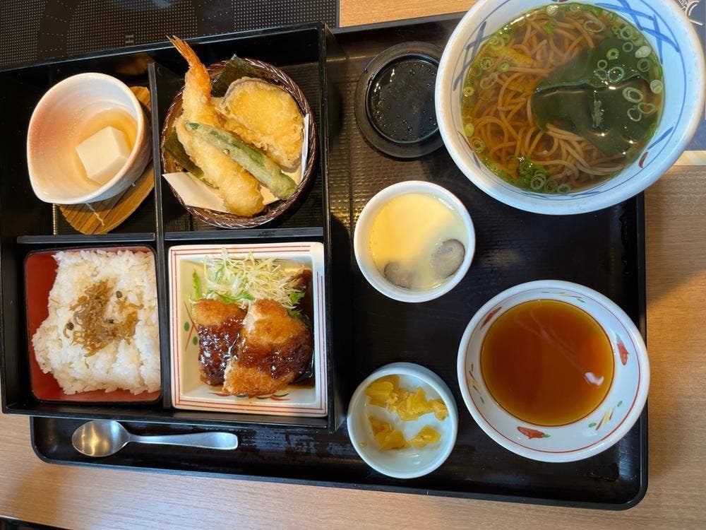 和食さと 湊川店