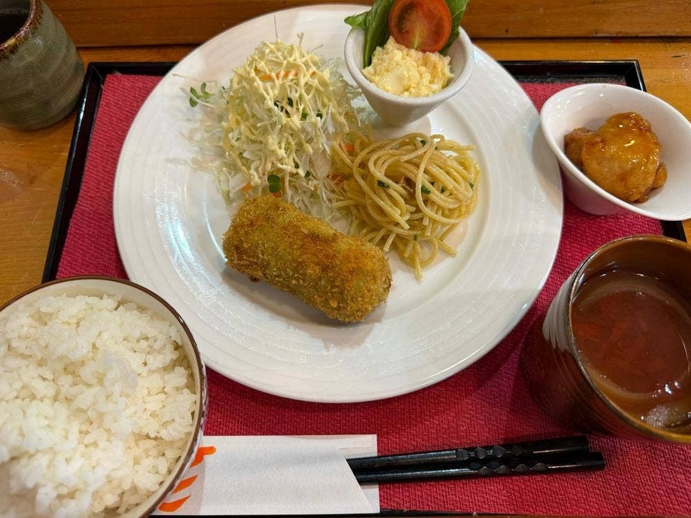 和食 恵