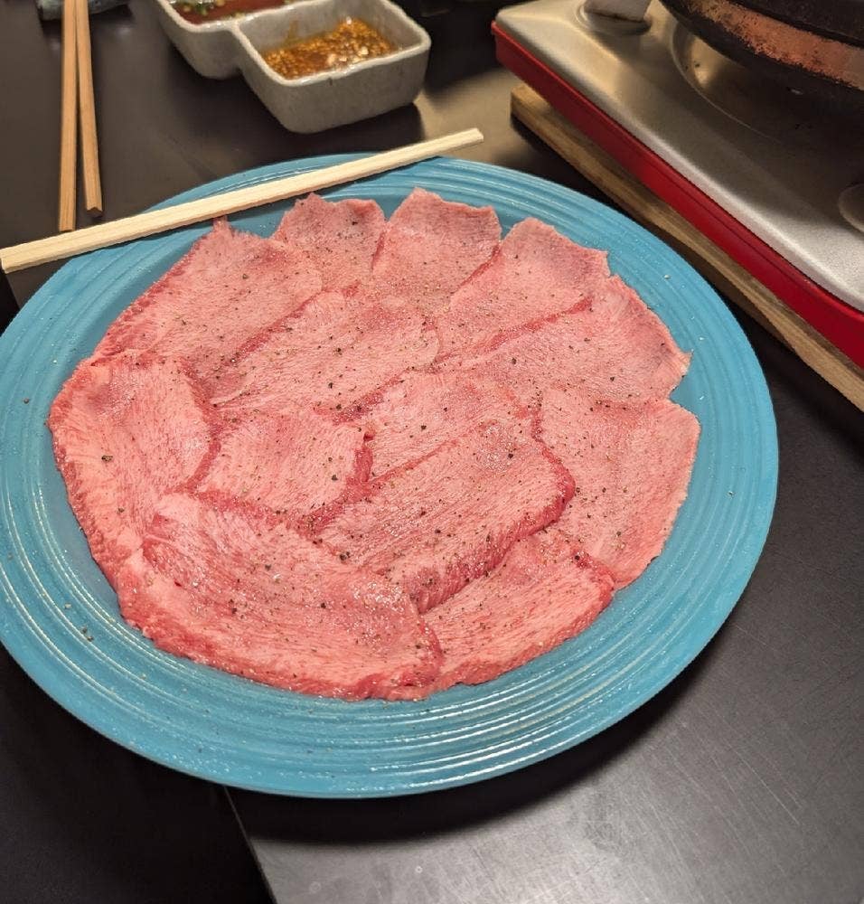 博多 牛や たん平