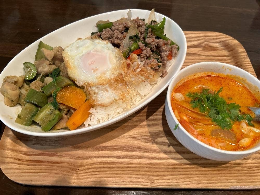タイ家庭料理 ポンラックン