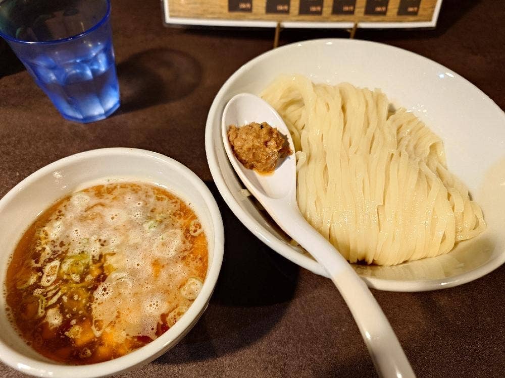 カタカナトメジ