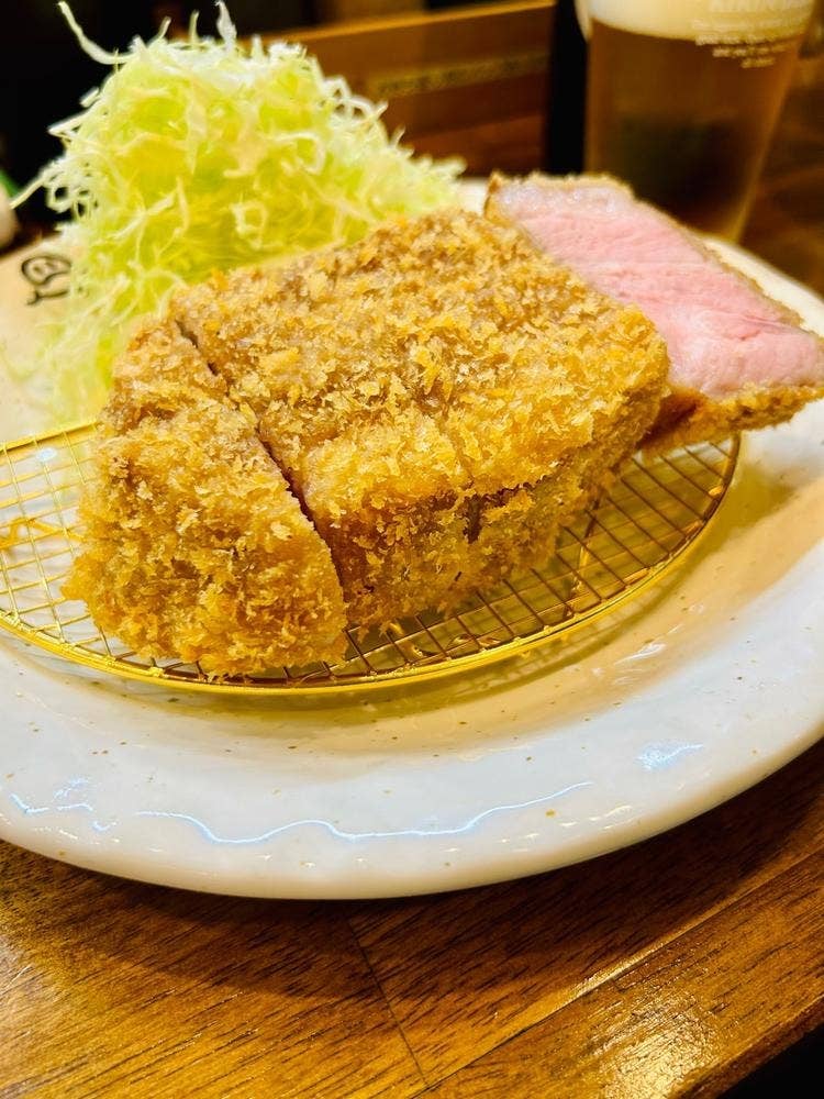 厚切りレアとんかつ まことん