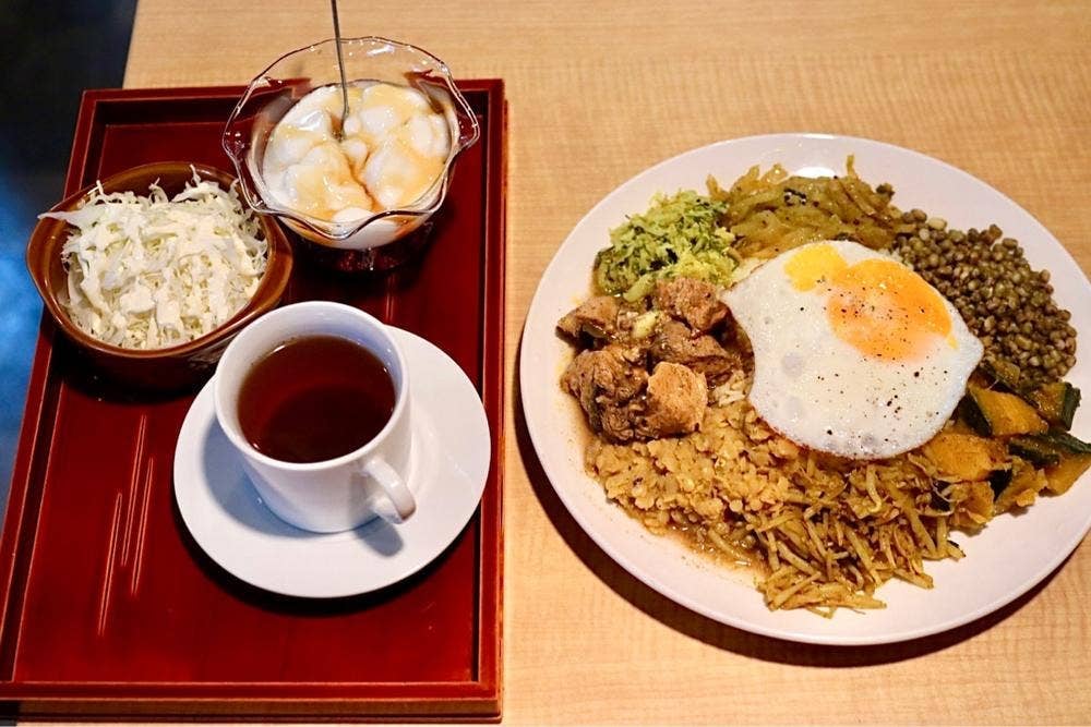 カレーハットセイロン