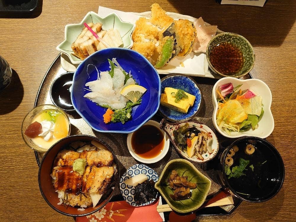あなご料理 柊 本店