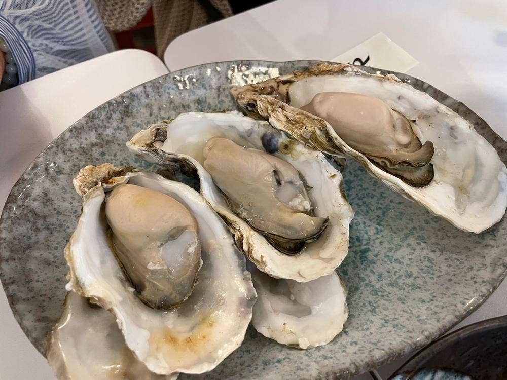 日本酒と牡蠣 モロツヨシ 野毛別館