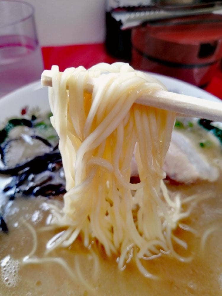 とんこつラーメン 米久