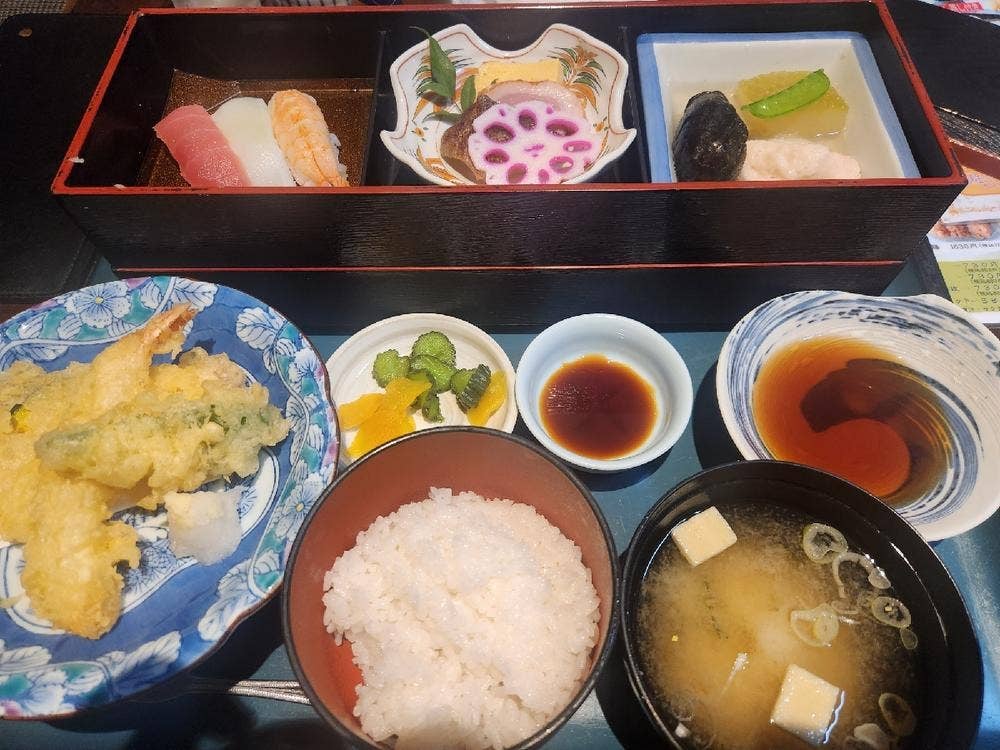 旬菜茶房みかわ熊谷本店