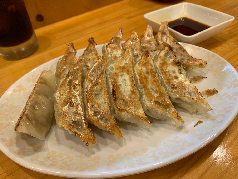大衆酒場 餃子の讃岐 久米田本店