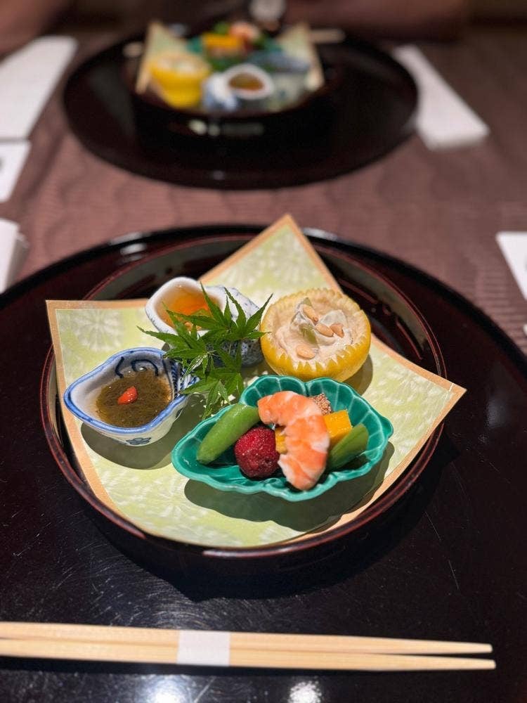 北新地 湯木 新店