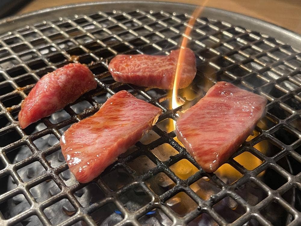 あみ焼き GYOGYO 関大前